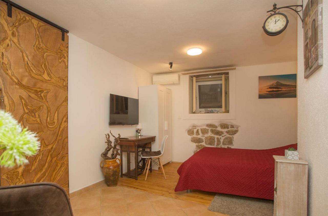 Apartment Natalia Old Town Split Exterior photo